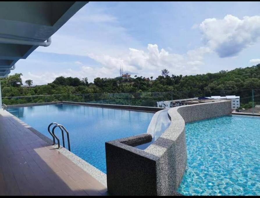 D'Medina @ Icon Residence Kuala Terengganu Exterior foto